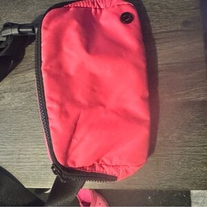 Hot Pink/Black Lulu Belt Bag